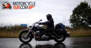 হাইওয়েতে বাইক চালানোর নিয়ম এবং সতর্কতা টিপস